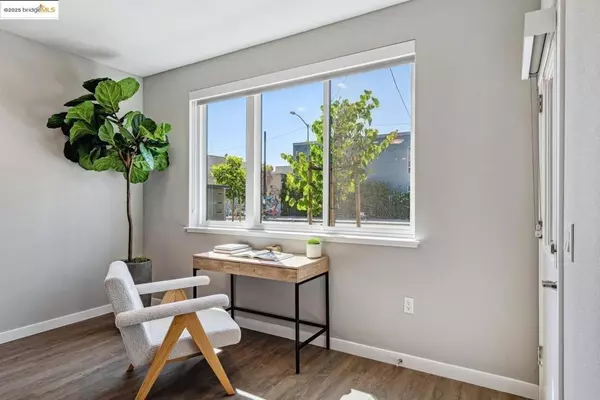 Oakland, CA 94607,2400 Adeline ST #407