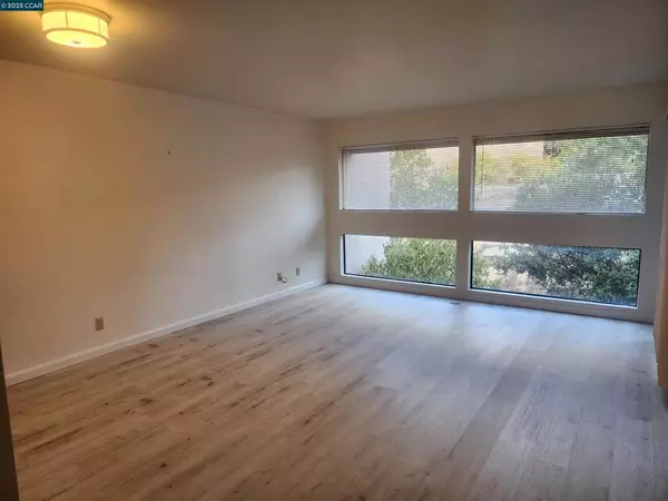 Walnut Creek, CA 94596,1600 Carmel Dr