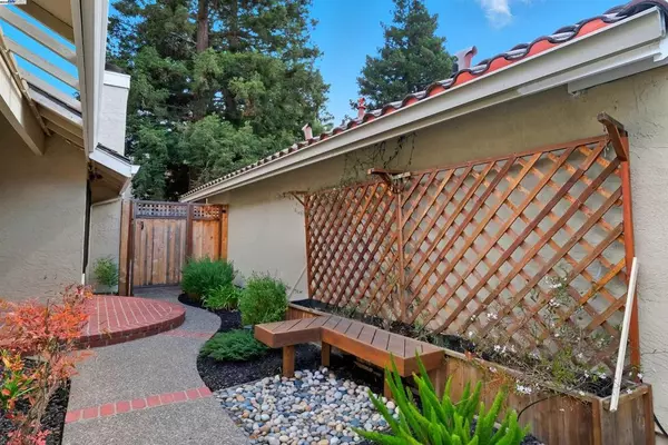 Dublin, CA 94568,7345 Castle Dr