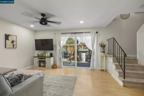 1435 Bel Air Dr #C, Concord, CA 94521