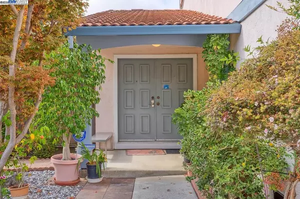 Union City, CA 94587,33064 Compton Ct