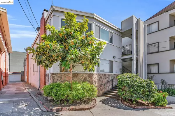 Oakland, CA 94606,262 Hanover Ave