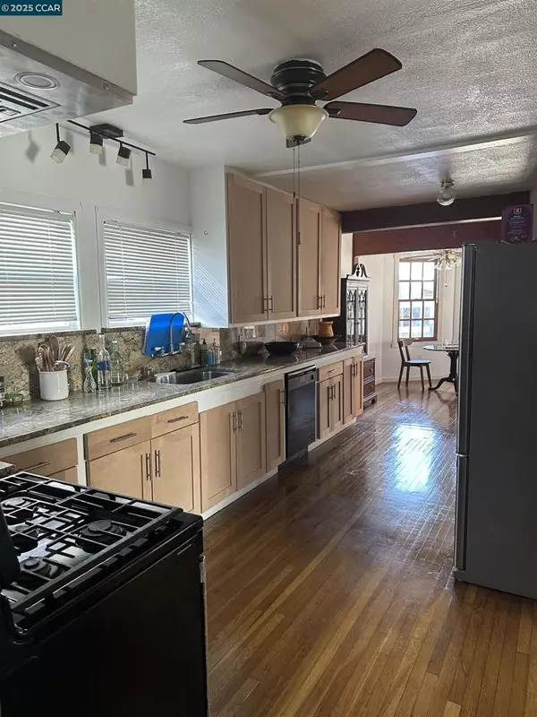 Oakland, CA 94601,2700 Coolidge Ave