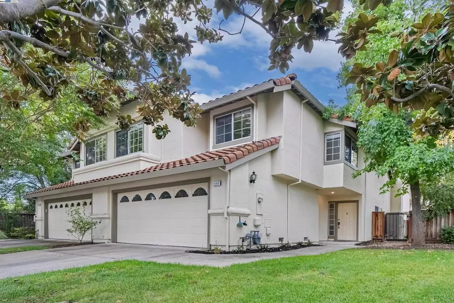 1585 Poppybank Ct, Pleasanton, CA 94566