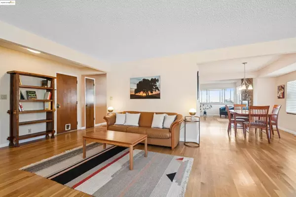 El Cerrito, CA 94530,2711 Tulare Ave