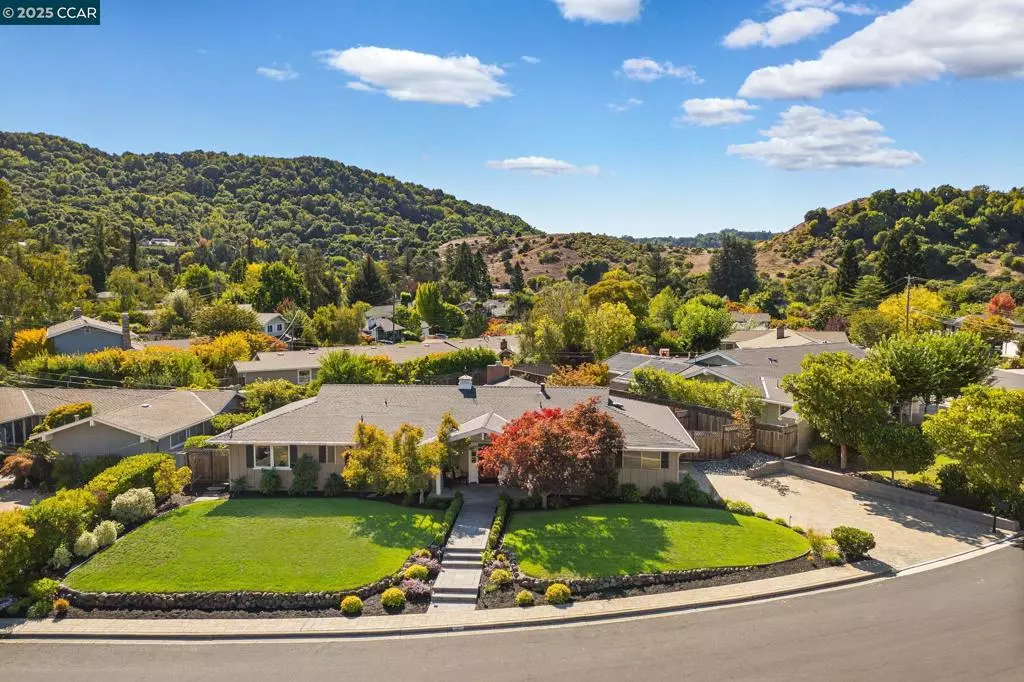 Moraga, CA 94556,125 Walford Dr