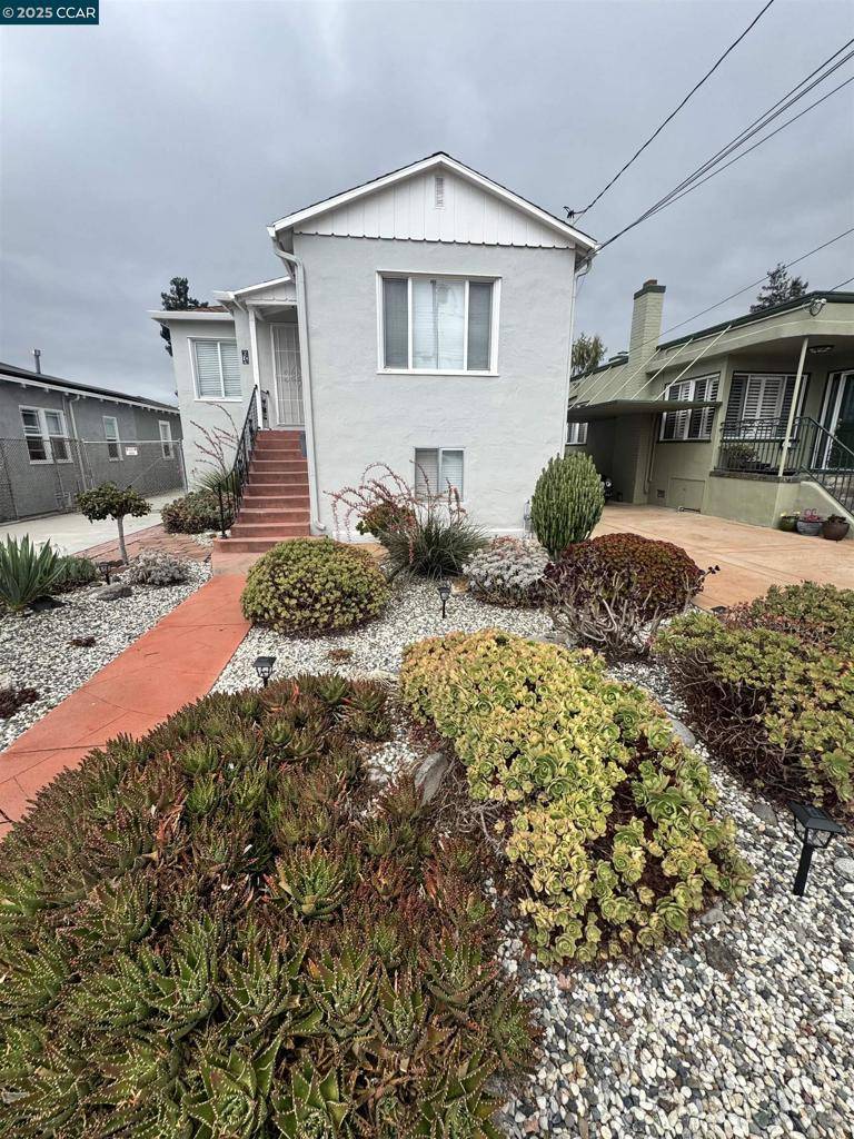 San Leandro, CA 94577,674 Maud Avenue