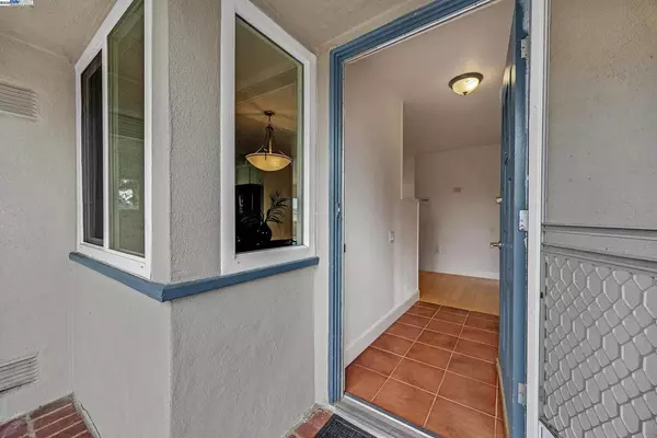 Livermore, CA 94551,1688 Bluebell Dr