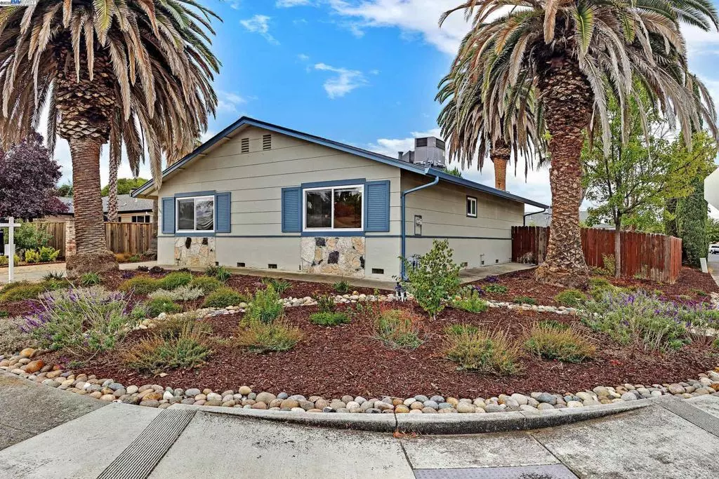 Livermore, CA 94551,1688 Bluebell Dr