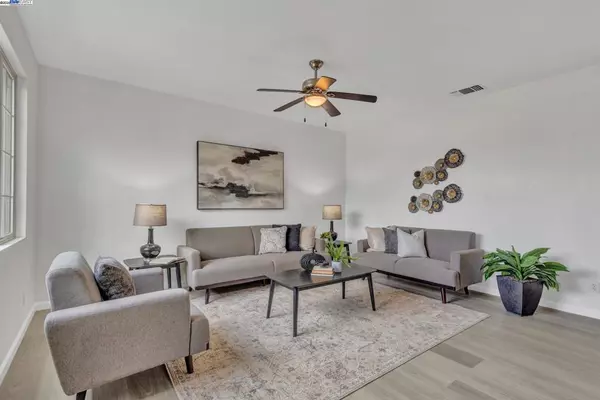 Antioch, CA 94509,3466 Wren Ct