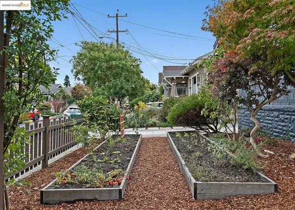 Oakland, CA 94618,5347 James Ave