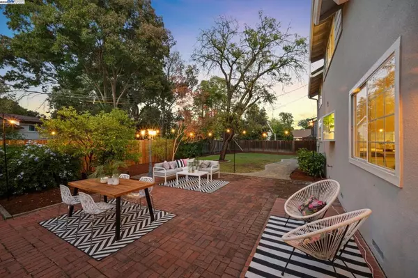 Concord, CA 94518,1271 HOOKSTON ROAD