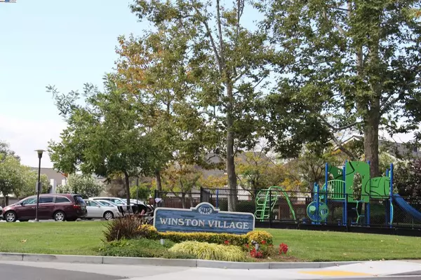 Foster City, CA 94404,822 Magellan Ln