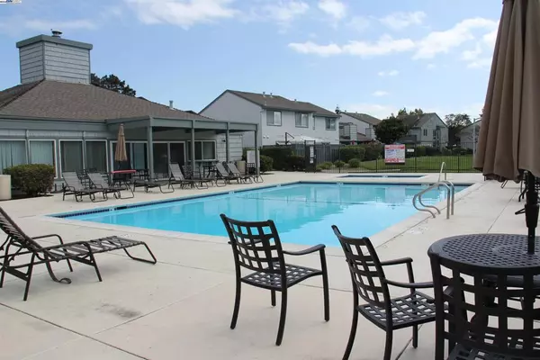 Foster City, CA 94404,822 Magellan Ln