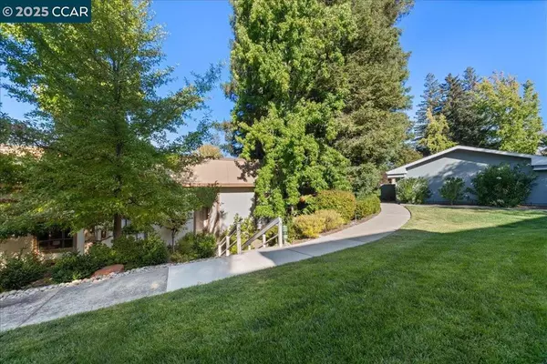 1317 Canyonwood Ct #4, Walnut Creek, CA 94595