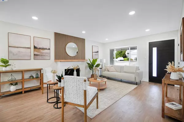 Castro Valley, CA 94578,2412 Lyle Ct