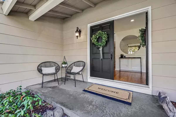 Dublin, CA 94568,11693 Solana Drive