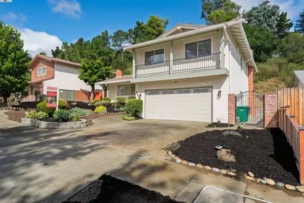Oakland, CA 94605,7684 Surrey Ln
