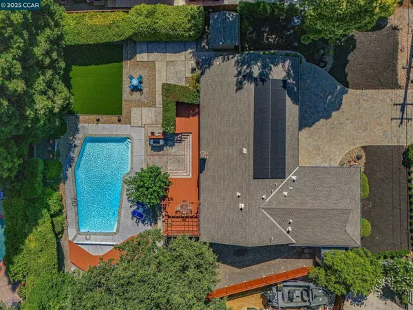 Danville, CA 94526,323 Laurel Dr