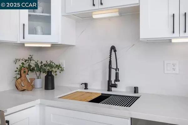 Walnut Creek, CA 94595,1132 Running Springs Rd #10