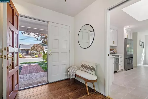 Lafayette, CA 94549,3075 Sweetbrier Cir