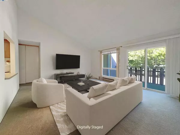 Fremont, CA 94536,38611 Country Cmn