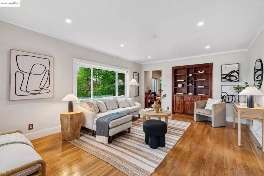 4125 Kuhnle Ave, Oakland, CA 94605