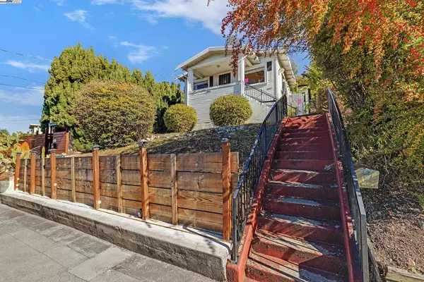 Oakland, CA 94605,6432 Outlook Ave