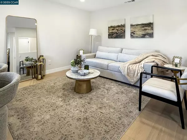 Citrus Heights, CA 95621,7128 Parkvale Way