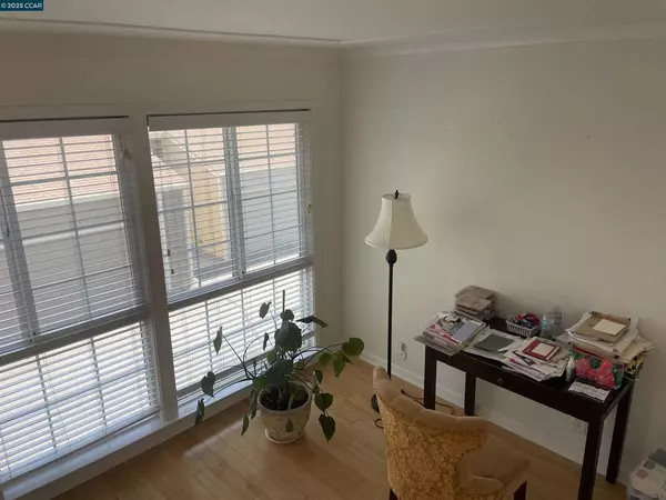 407 Ridgeview dr, Pleasant Hill, CA 94523