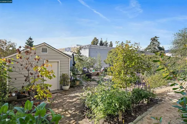 Oakland, CA 94611,4215 Terrace St