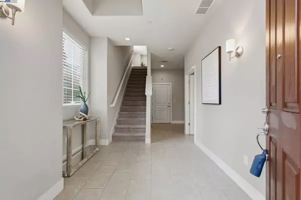 Richmond, CA 94804,201 Jetty Dr