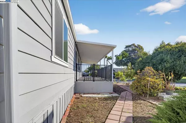San Leandro, CA 94579,440 Santa Monica