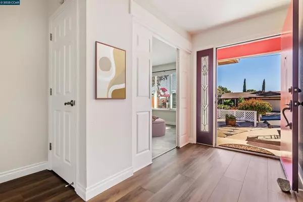 Pittsburg, CA 94565,2218 Serrano Way