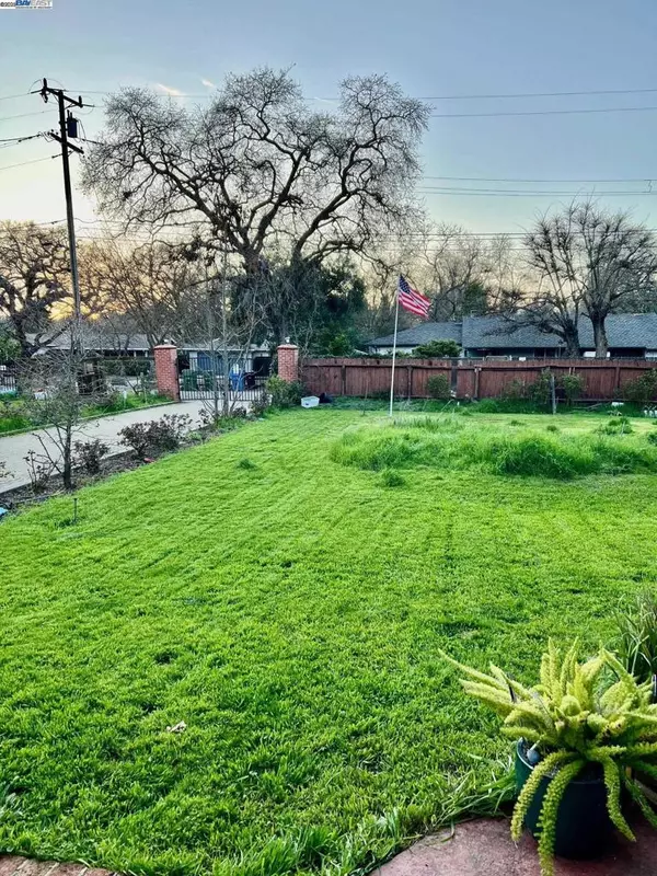 Walnut Creek, CA 94598-1042,190 Alderwood Rd