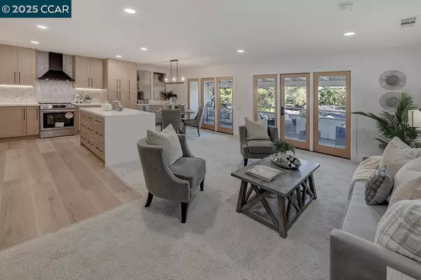 Walnut Creek, CA 94595,3441 Tice Creek Dr #5