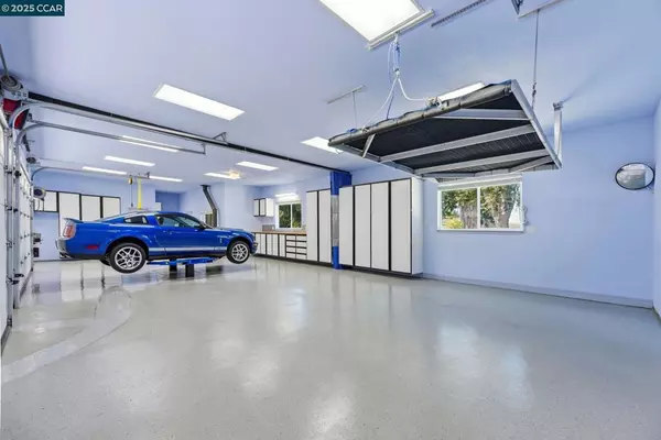 Concord, CA 94521,1975 Holly Creek Pl