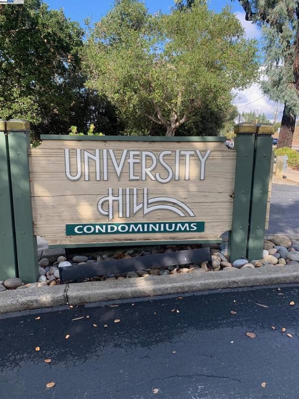 Hayward, CA 94542,2485 Saint Helena Dr. ##3