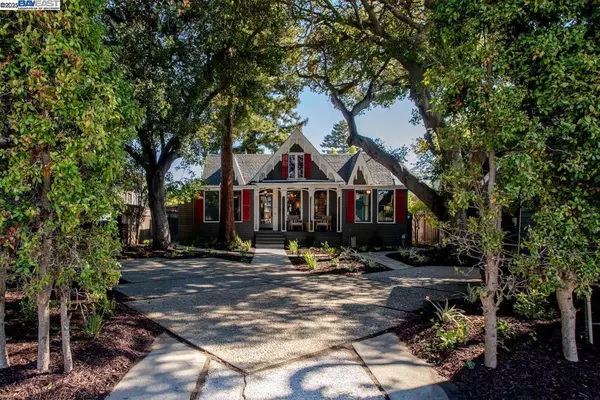 Alameda, CA 94501,1238 Versailles Ave