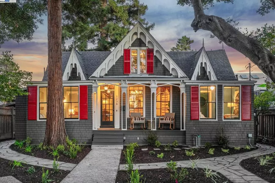 1238 Versailles Ave, Alameda, CA 94501