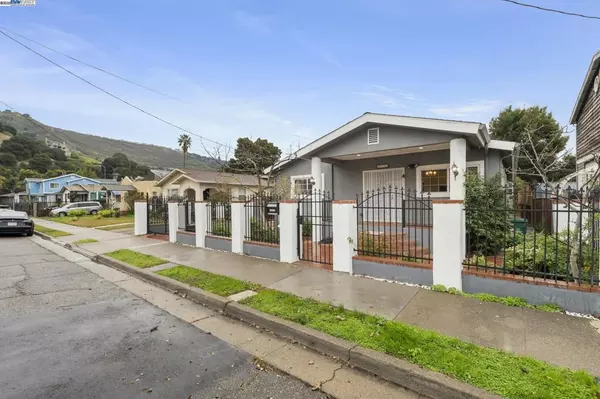 Oakland, CA 94605,3932 Gardenia Pl