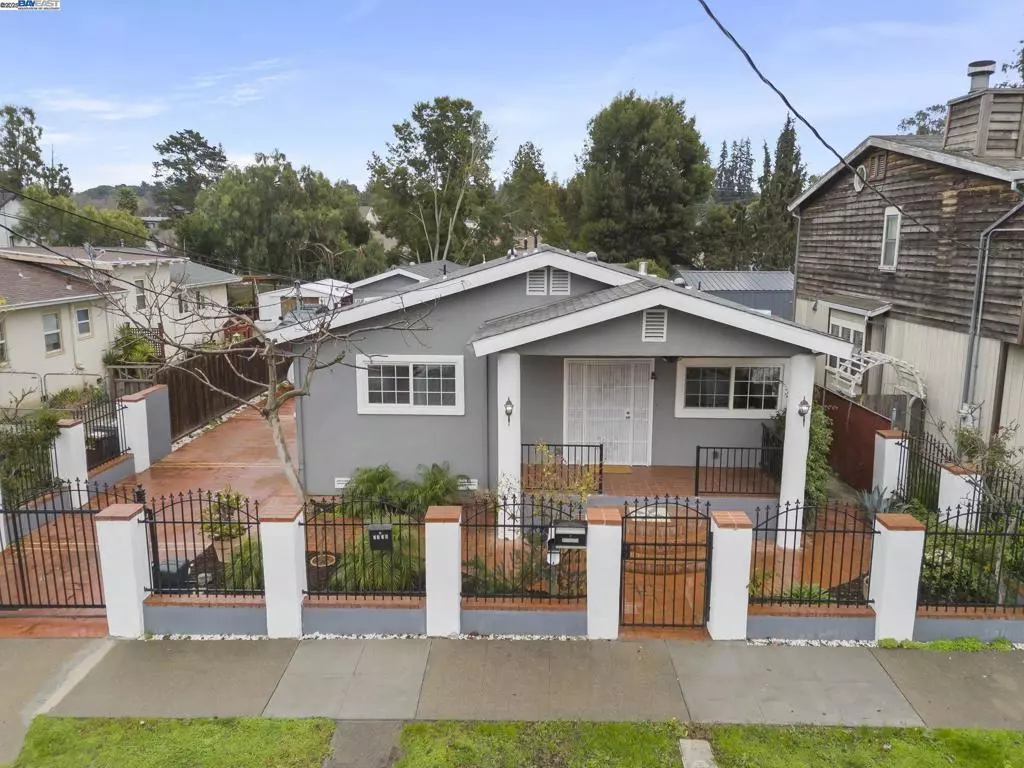 Oakland, CA 94605,3932 Gardenia Pl