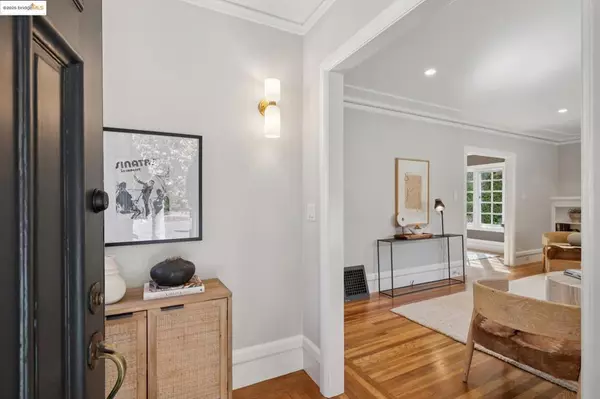 Oakland, CA 94610,1415 Trestle Glen Rd