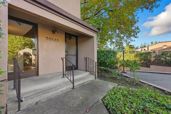 Fremont, CA 94538,39149 Guardino Dr #247