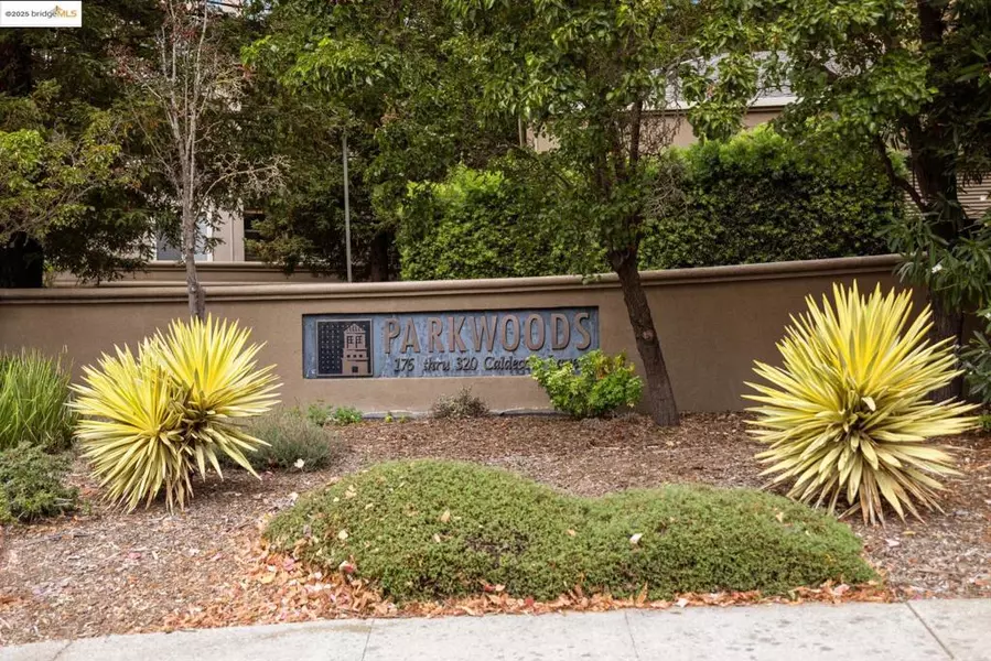 240 Caldecott Ln #208, Oakland, CA 94618