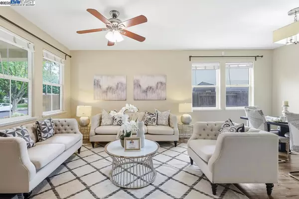 Patterson, CA 95363,1413 Angus St