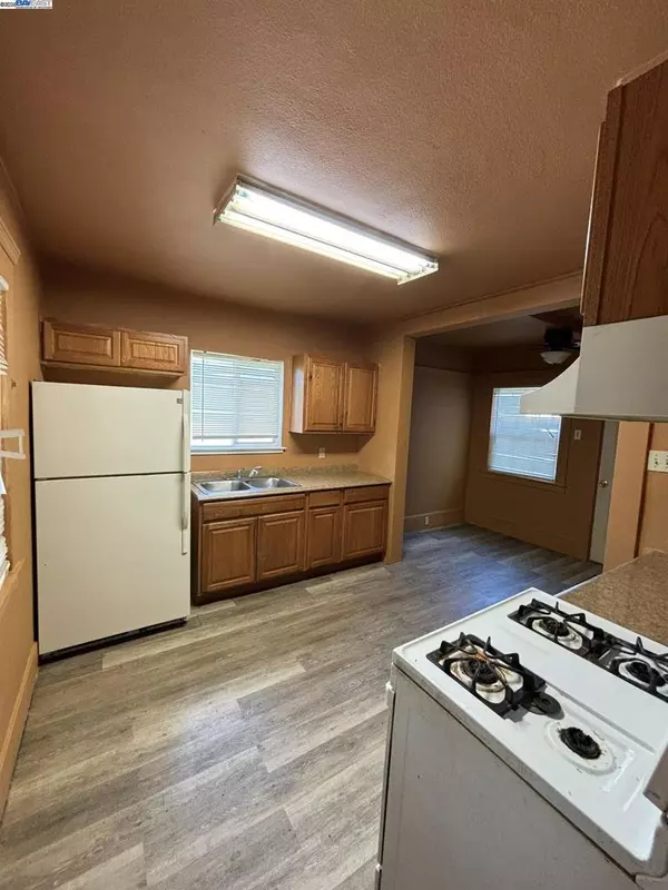 Stockton, CA 95206,231 E 5Th St