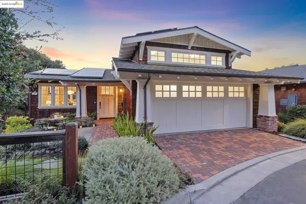 2 EMERY Lane, Oakland, CA 94618