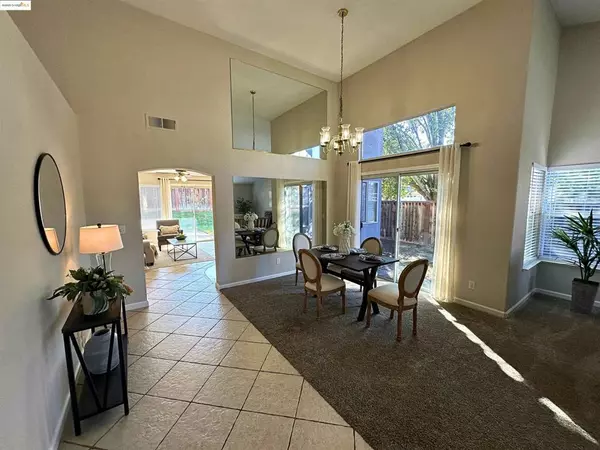 Tracy, CA 95376,1590 Doe Trail Ln