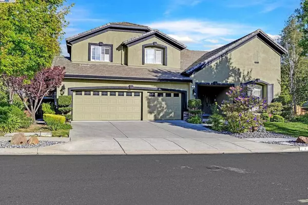 4 Henry Ranch Dr, San Ramon, CA 94583